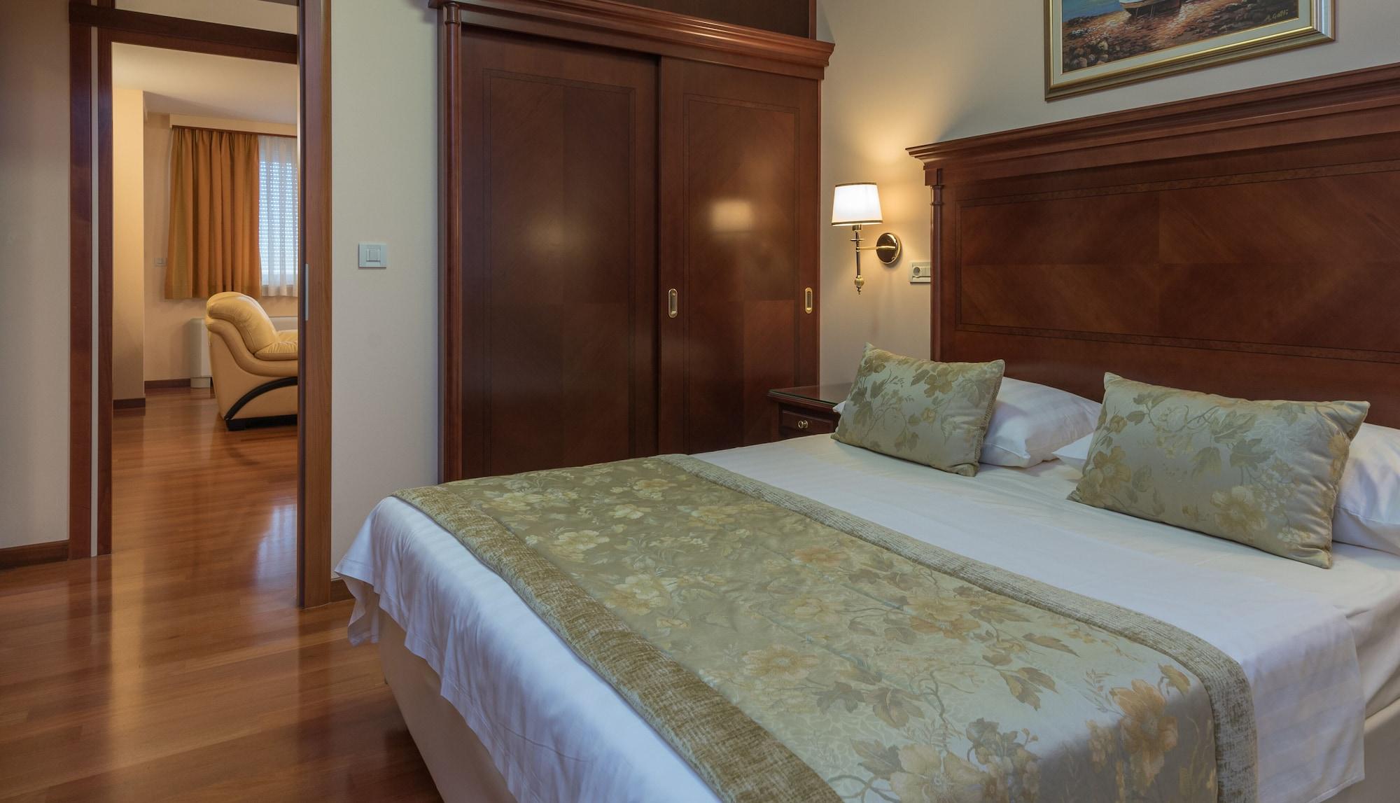 Hotel Trogir Palace Exterior foto