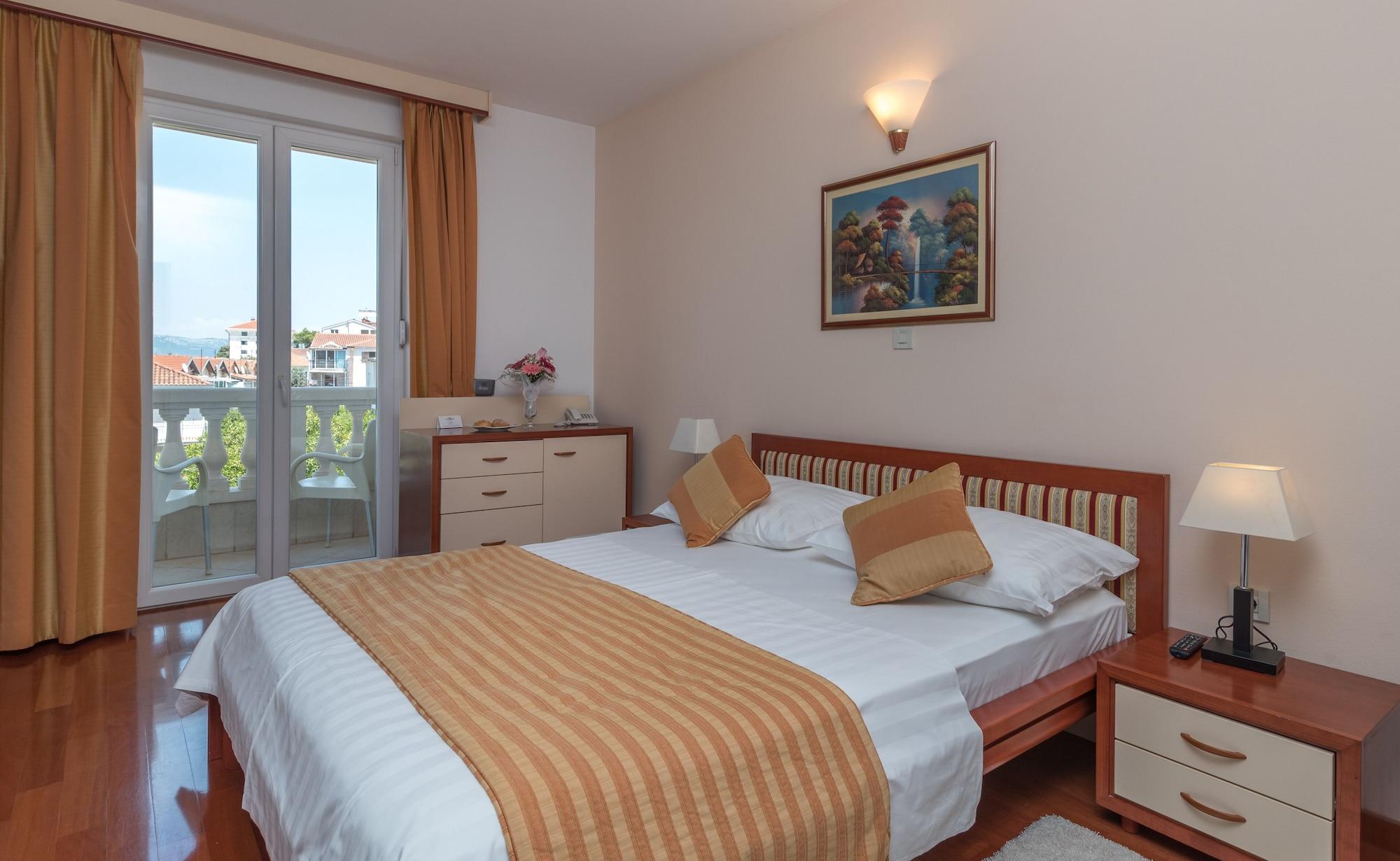 Hotel Trogir Palace Exterior foto