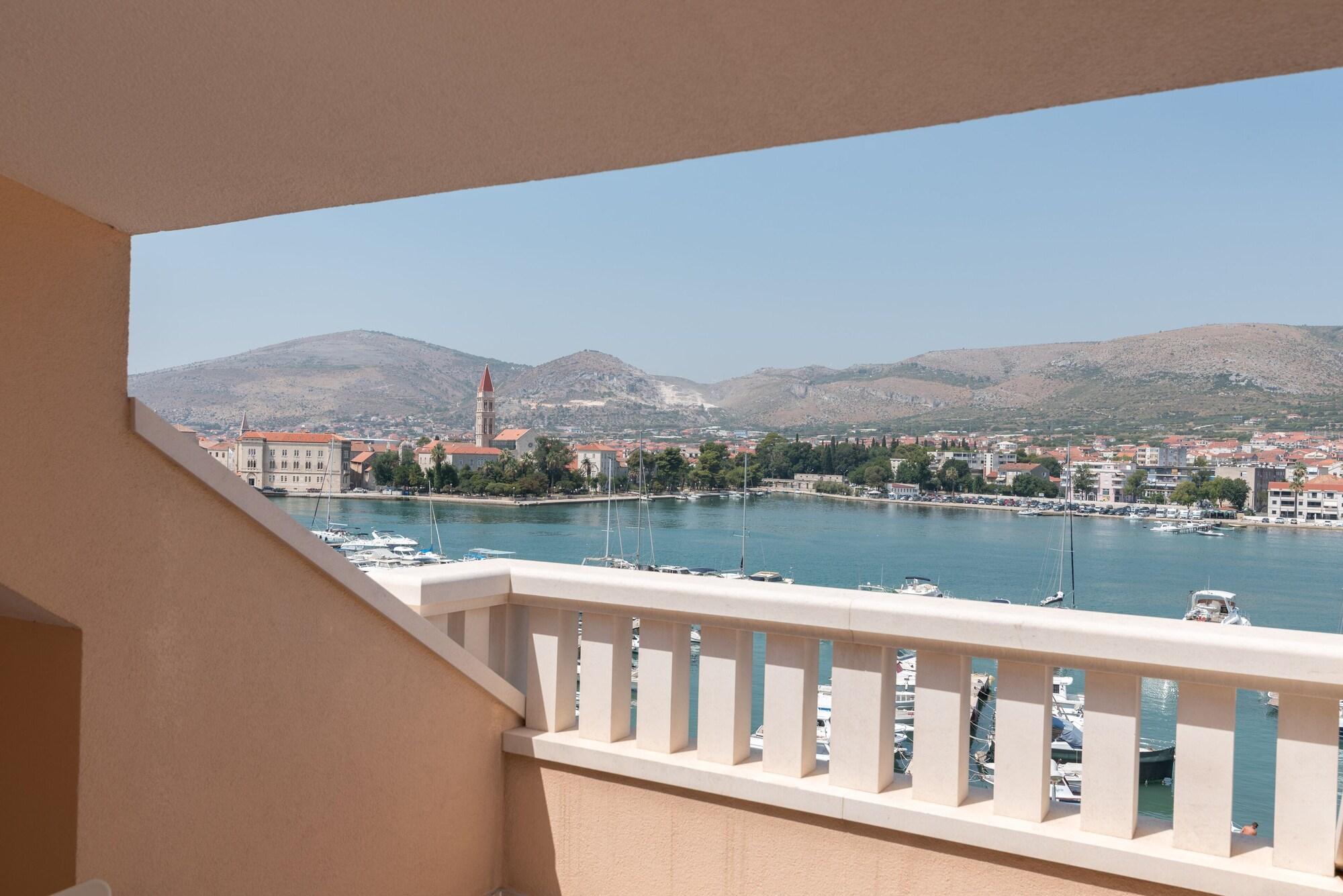 Hotel Trogir Palace Exterior foto