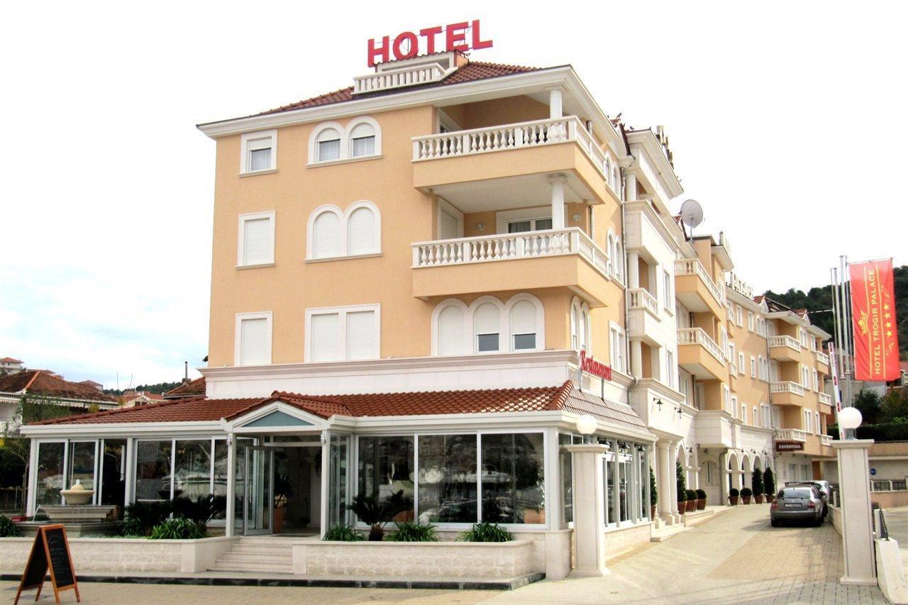 Hotel Trogir Palace Exterior foto