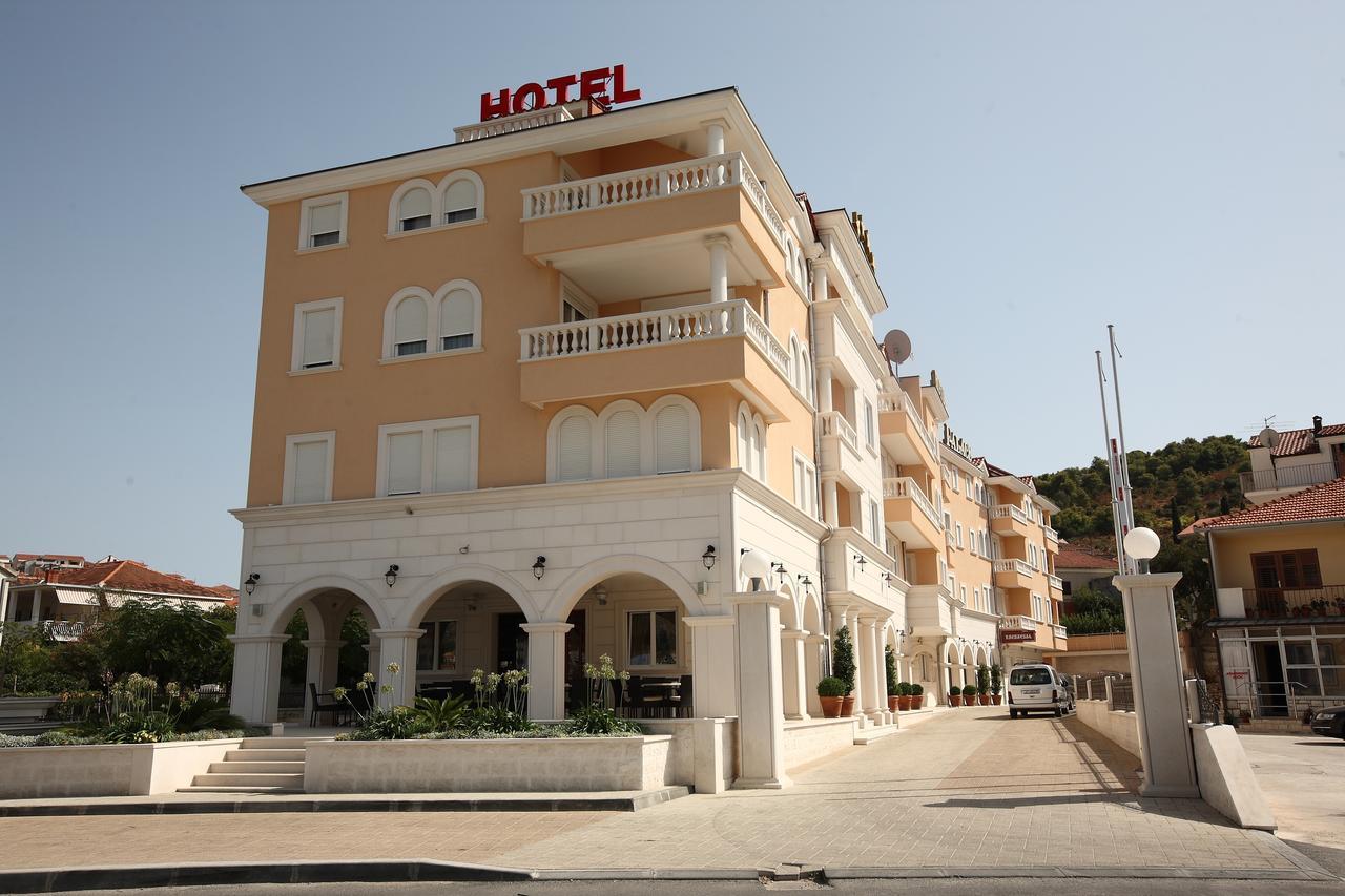 Hotel Trogir Palace Exterior foto